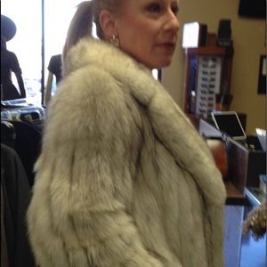 Vintage new with tag blue fox short coat